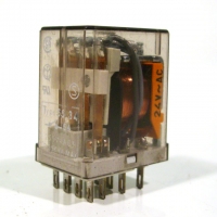 Реле Finder type 40.52 24VDC