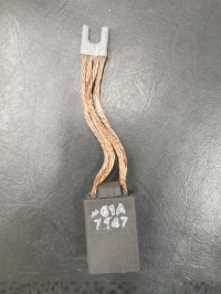 ЭГ61а 2/12,5х32х44  графитовая щетка двойная