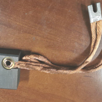 МГ4 25х50х64 щетка меднографитовая